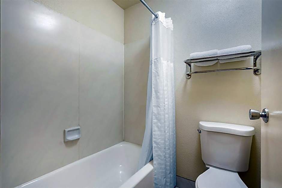 Best Western Plus Inn Of Hayward