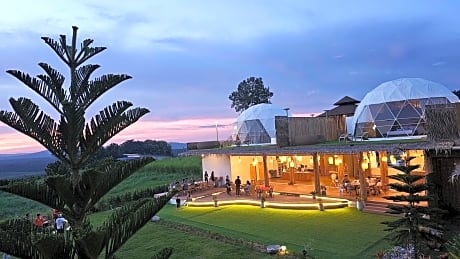 Cirrus Valley Hill Resort