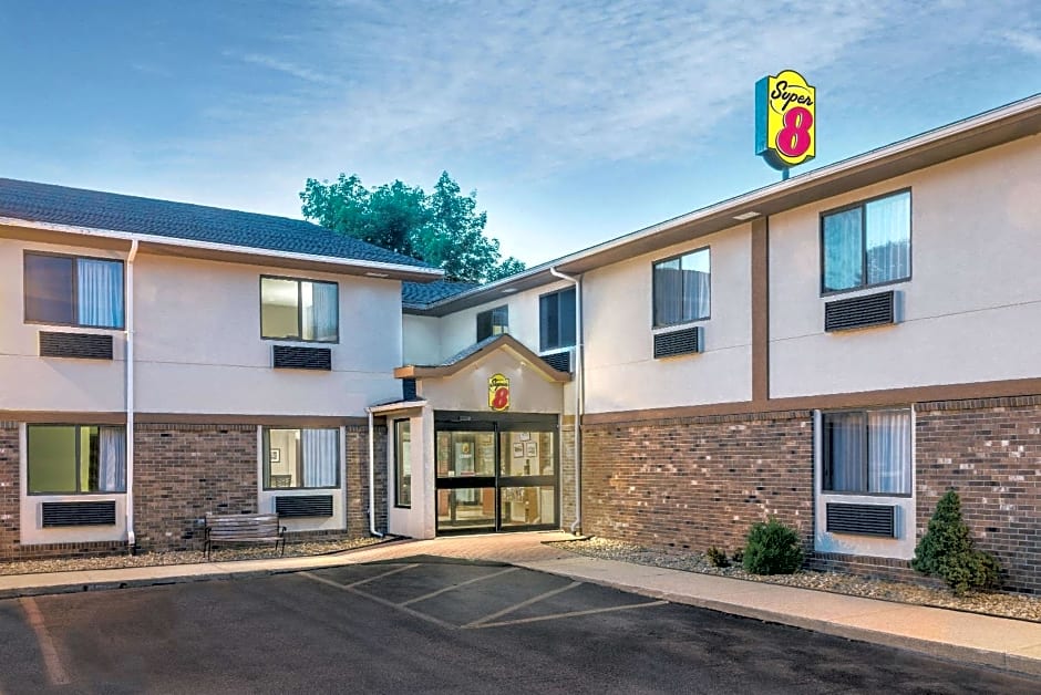 Super 8 by Wyndham Tilton/Lake Winnipesaukee