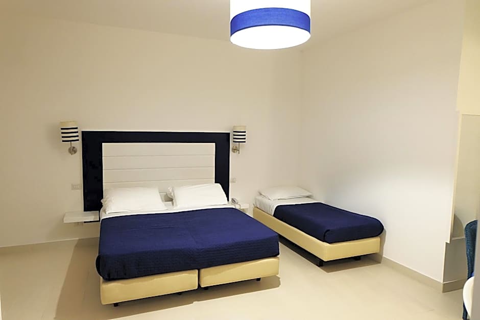 Hotel Baia Di Puolo