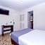 Hotel Oasis
