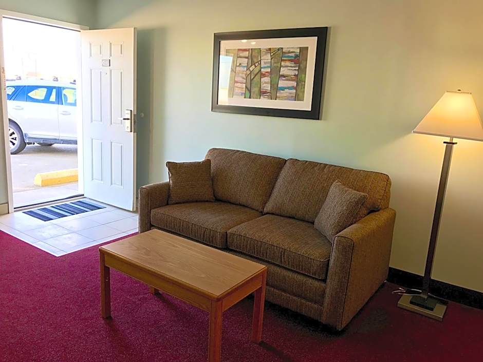 Super 8 by Wyndham Kindersley