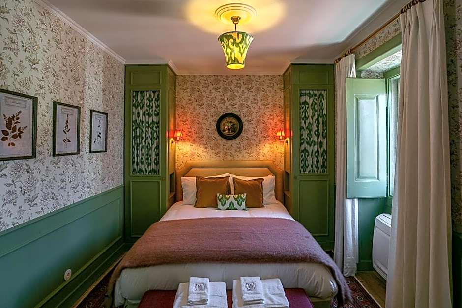 Rosegarden Essence Sintra - by Unlock Hotels