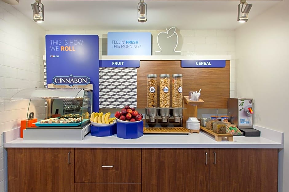 Holiday Inn Express Mira Mesa San Diego, an IHG Hotel