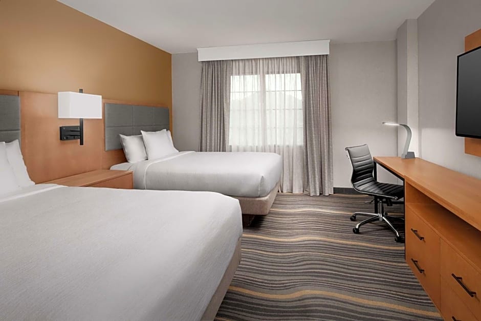 Embassy Suites By Hilton Hotel La Quinta, Ca