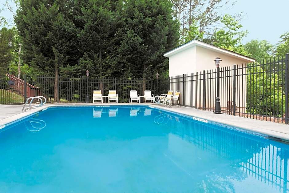 La Quinta Inn & Suites by Wyndham Covington