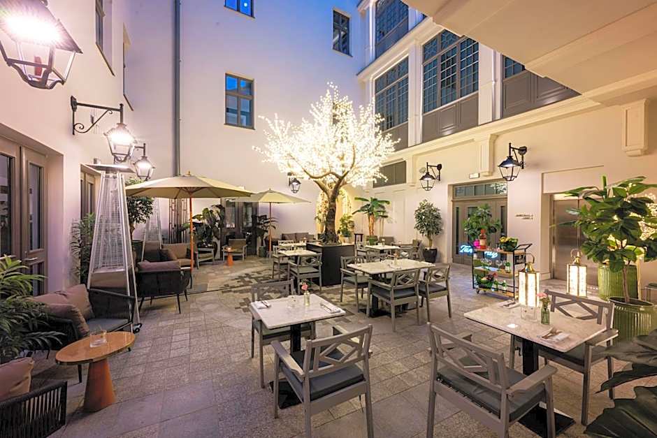 Hotel Saski Krakow Curio Collection by Hilton