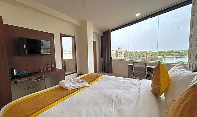 Hotel Eagle Grand Airport Zone