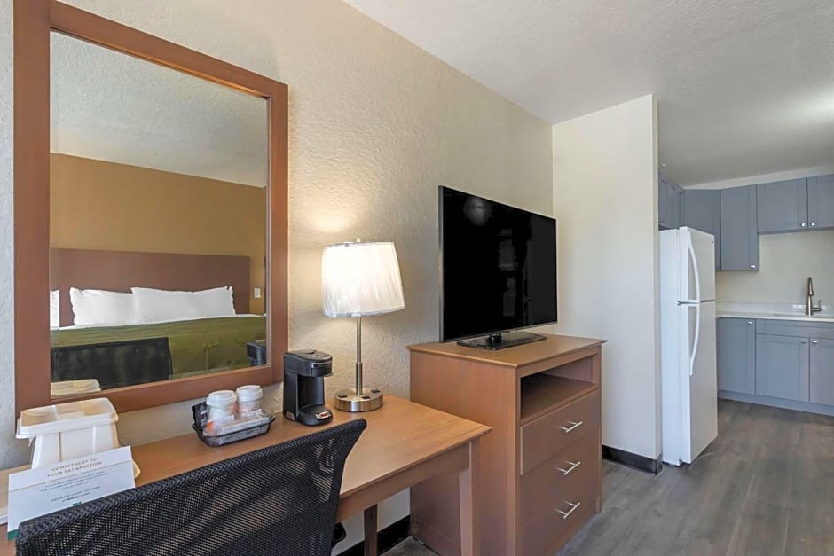 Quality Inn Saint Petersburg North-Tampa Bay