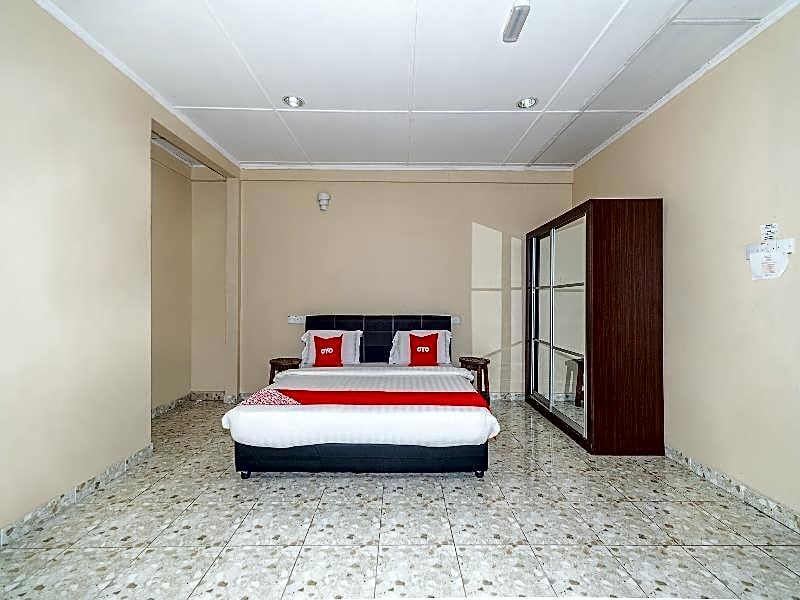 OYO 89932 DD Homestay