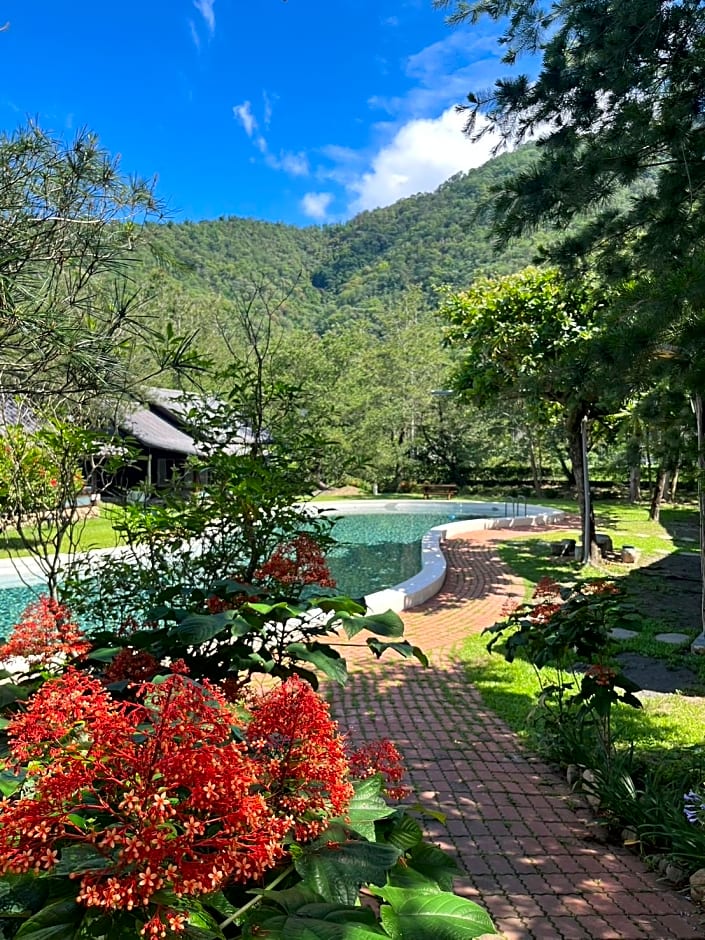 Pinehome Villa