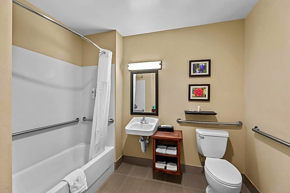 Comfort Inn & Suites Tuscumbia - Muscle Shoals