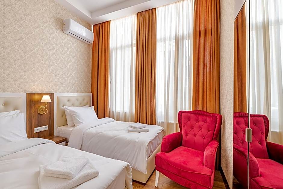 Ornament Hotel