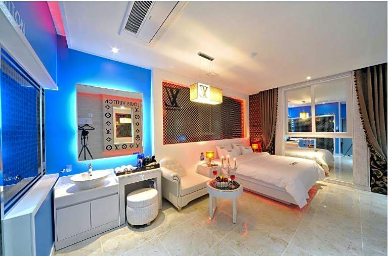 Mokpo Myeongpum Hotel
