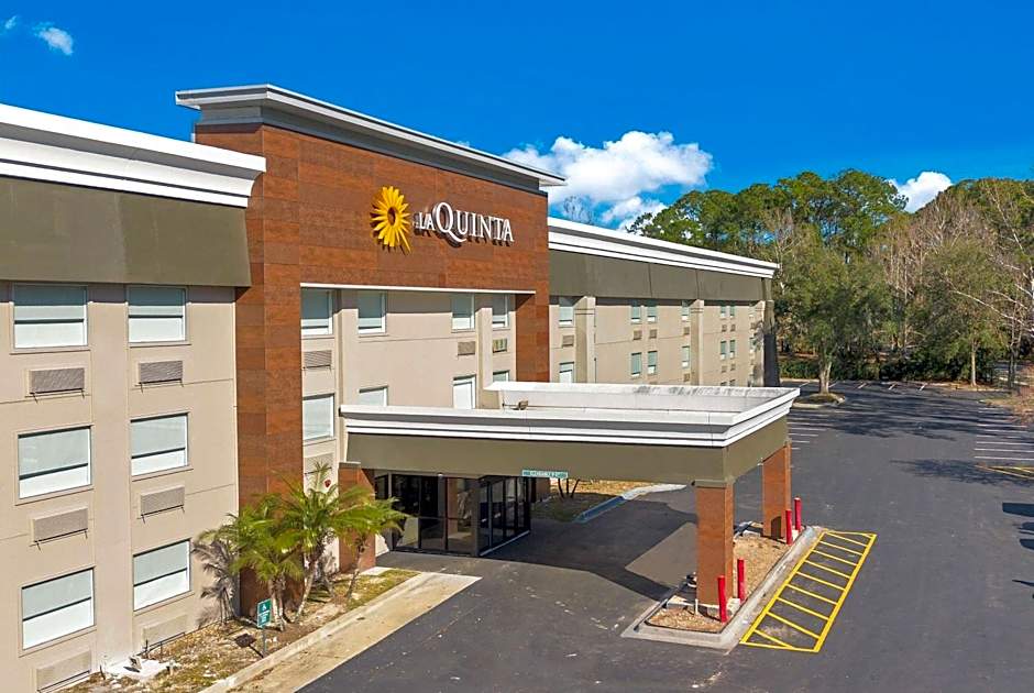 La Quinta Inn & Suites by Wyndham Jacksonville Mandarin