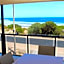 The Lighthouse - Beachfront Accommodation