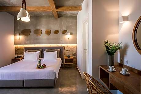 Double or Twin Room with Sea View