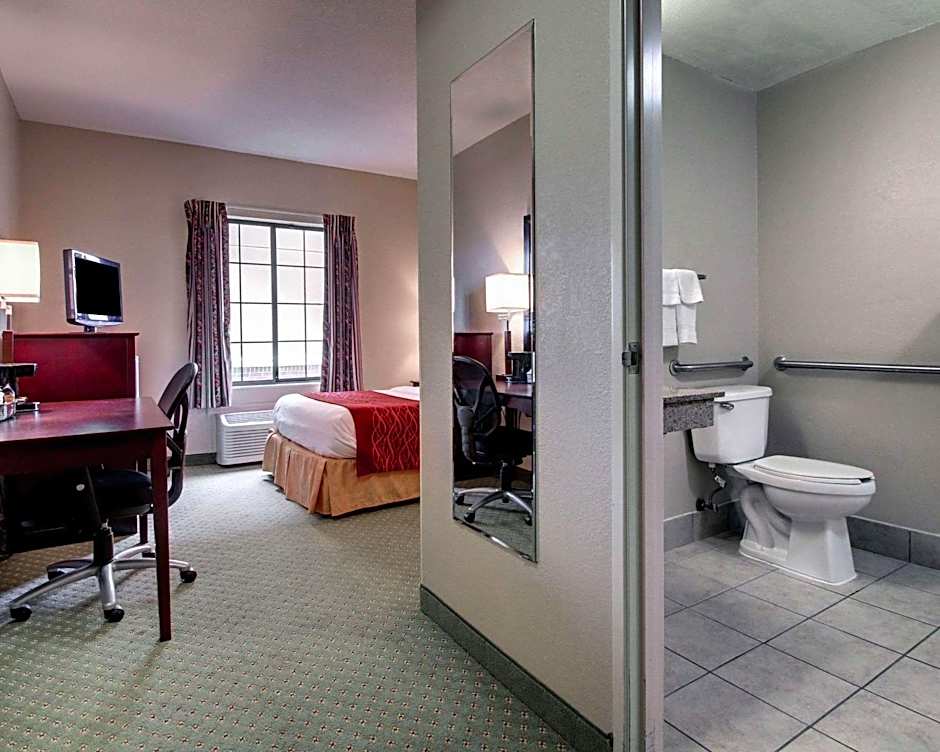 Columbia Inn & Suites