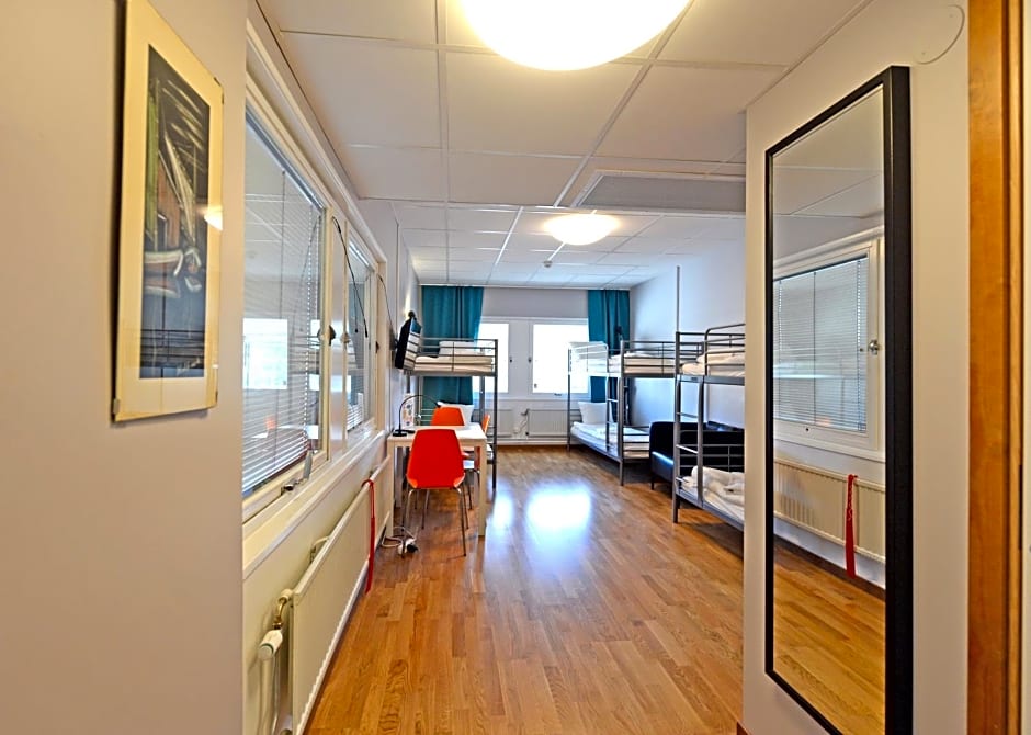 Spoton Hostel & Sportsbar