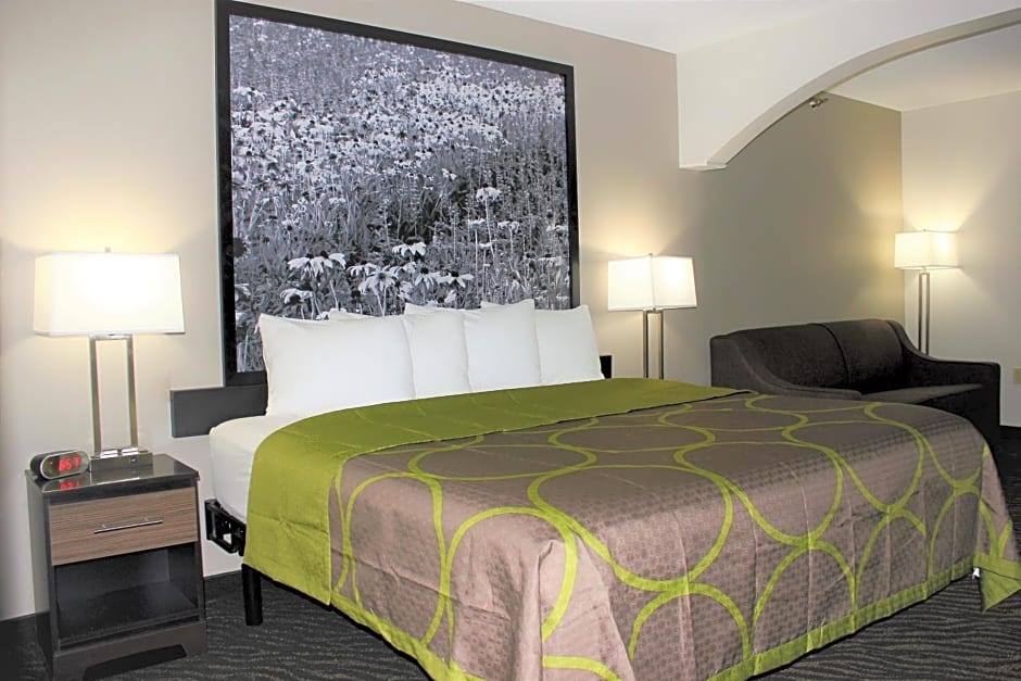 Super 8 by Wyndham High Point/Greensboro