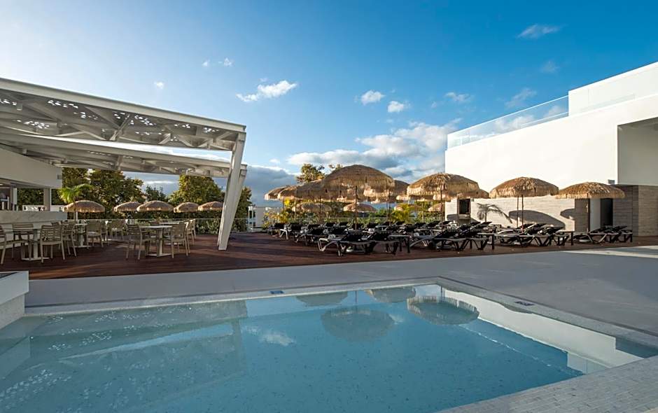 Hotel Alto Lido