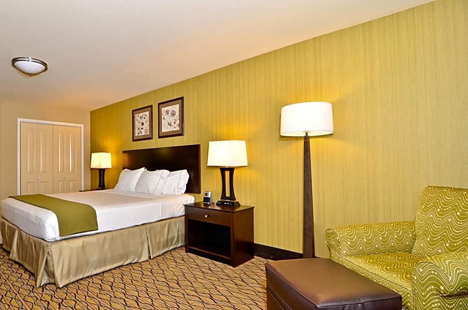 Holiday Inn Express Hotel And Suites Williston By IHG