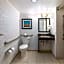 DoubleTree By Hilton Denver Thornton