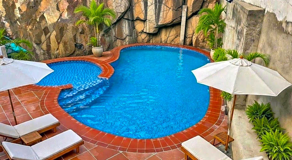 The Coast Hotel