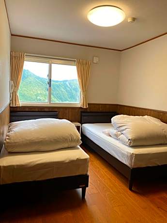 Twin Room with Mountain View