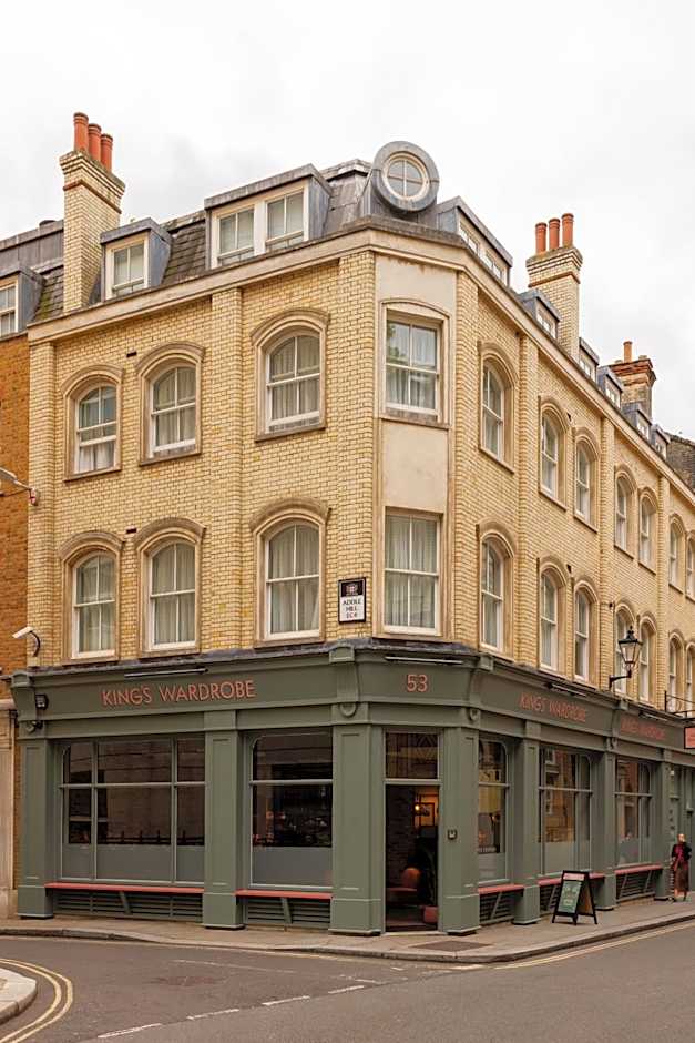 Native Kings Wardrobe, St Pauls
