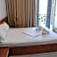 Leonidas Hotel