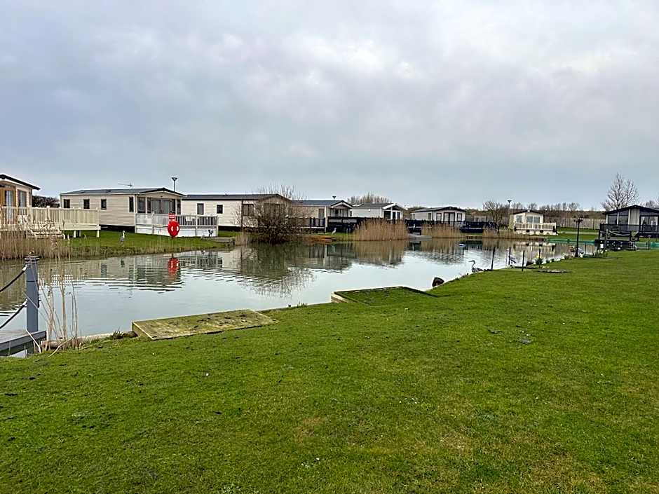 8 berth Waterside Ingoldmells V8 Santanavan 3