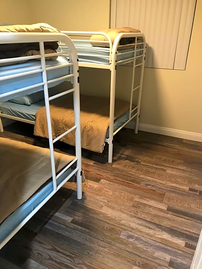 A1 LA City Hostel