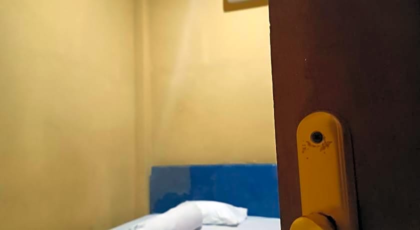 OYO 93073 Penginapan 69