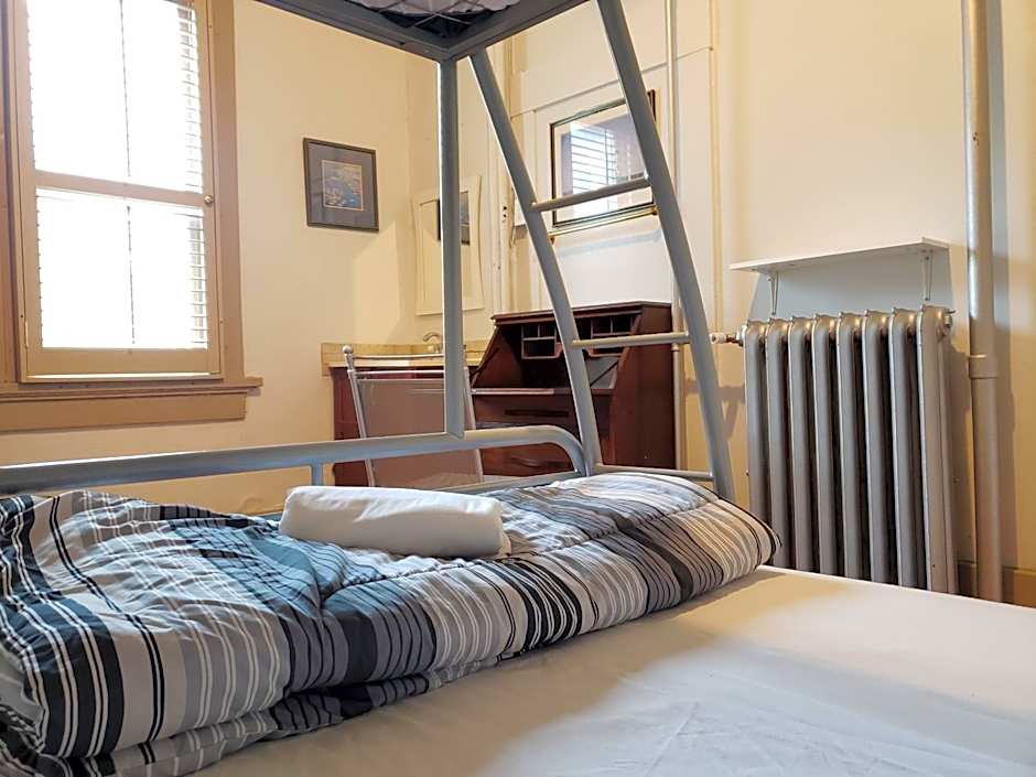 Photo 1 of 6 of Triple Room with Shared Bathroom