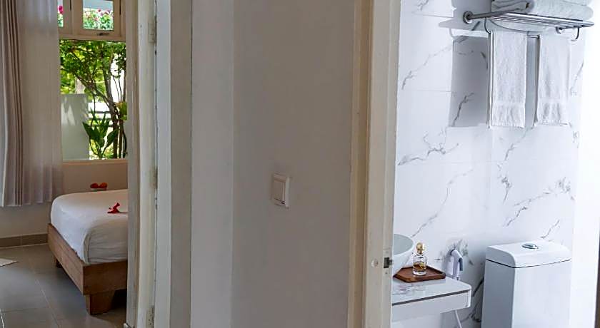 Vaali Maldives Island Escapes & Dive