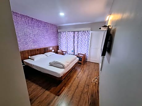 Deluxe Double with Balcony
