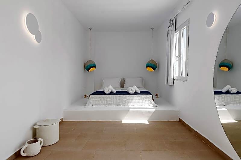 VOCA HOTEL & SUITES
