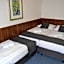 Hotel Bohemians