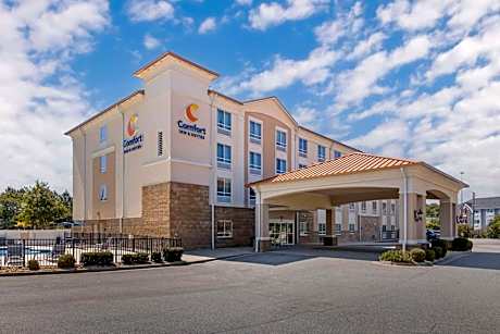 Comfort Inn & Suites