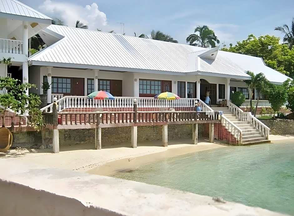 Photo 1 of 50 of The Lighthouse Resort