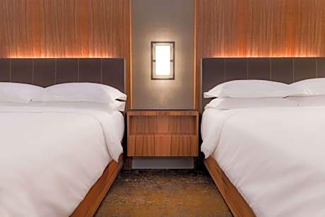 Queen Room with Two Queen Beds - High Floor