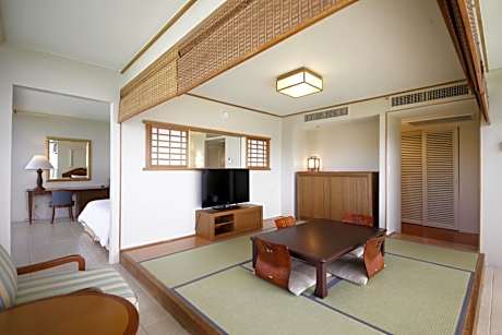 Japanese Tatami Ocean Front Suite - 4 Adults