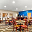 Super 8 by Wyndham Osseo WI