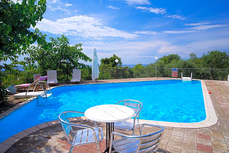 Dafnoudi Hotel Apartments