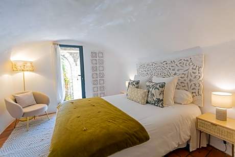 Queen Room with Spa Bath