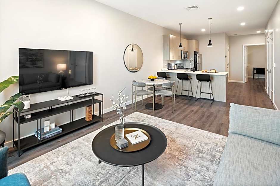 Luxury Furnished Apartments by Hyatus Downtown at Yale