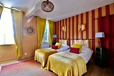 2 Beds