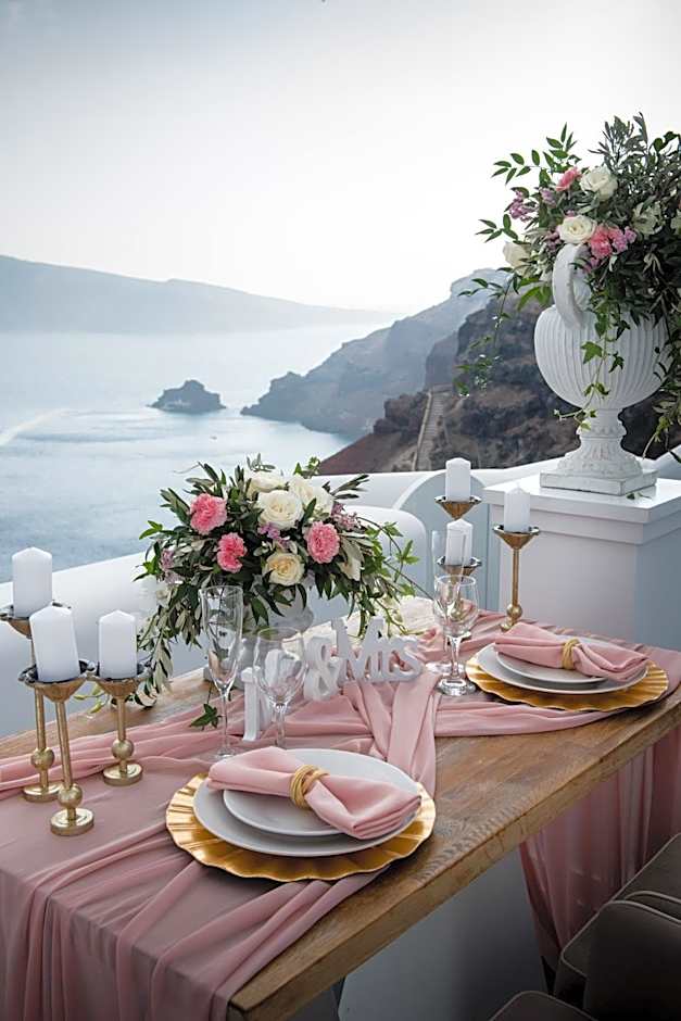 La Perla Villas - Adults Only