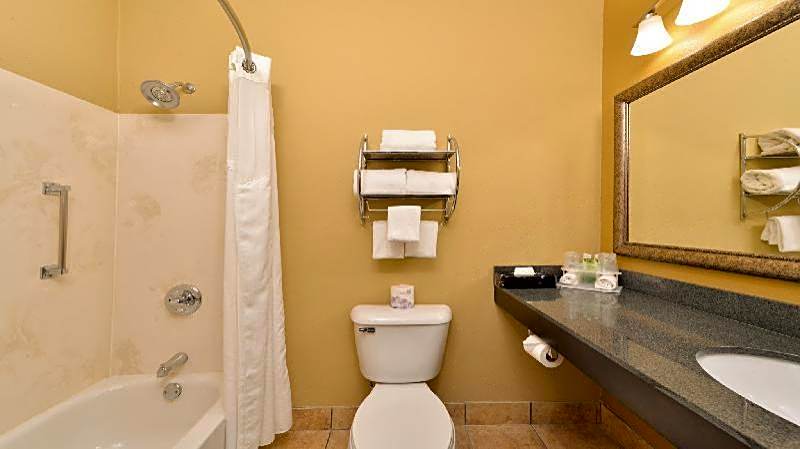 Comfort Inn & Suites Sharonville - Cincinnati North